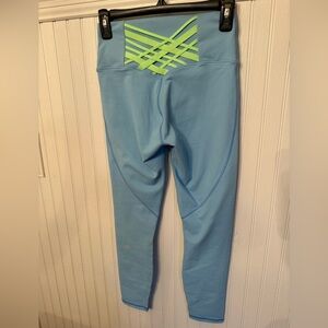 Fabletics PowerHold High Waisted 7/8 small Leggings